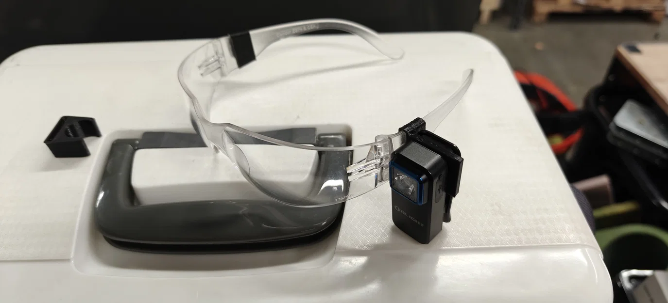 Ngàm gắn đèn Olight lên kính bảo hộ - Image 6