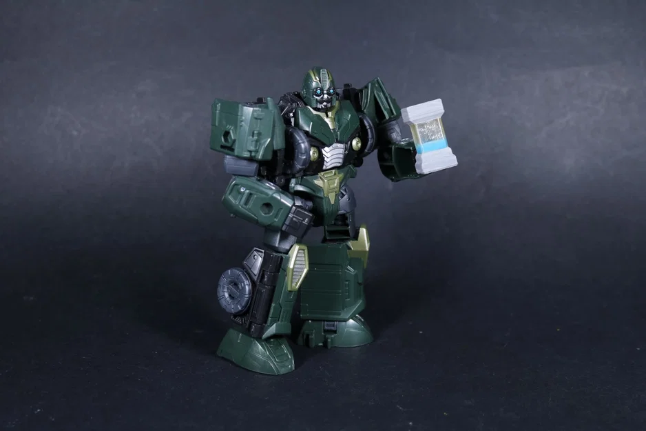 Chiếc cốc Maccadam dành cho Transformers AotP Alchemist Prime - Image 2