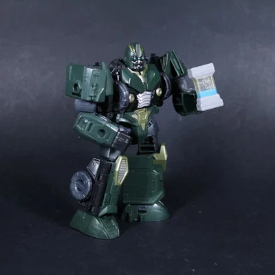 Chiếc cốc Maccadam dành cho Transformers AotP Alchemist Prime