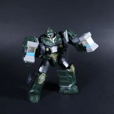 Chiếc cốc Maccadam dành cho Transformers AotP Alchemist Prime