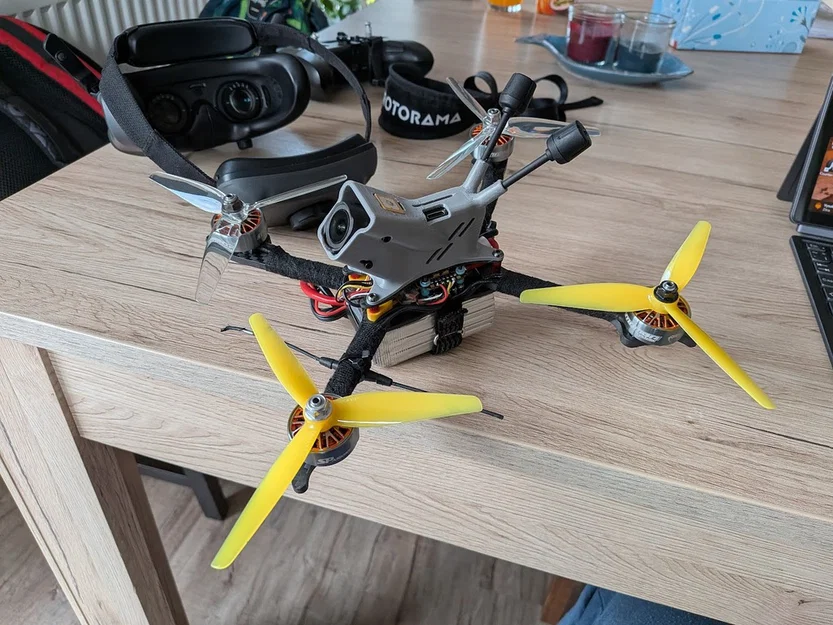 Ngàm gắn DJI O4 tunnel vision - Image 1