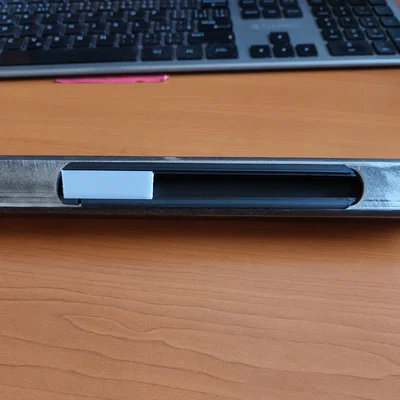 Giá đỡ dây đèn LED gắn khung kim loại có rãnh tán sáng