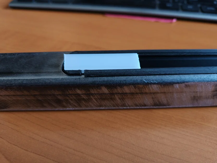 Giá đỡ dây đèn LED gắn khung kim loại có rãnh tán sáng - Image 5