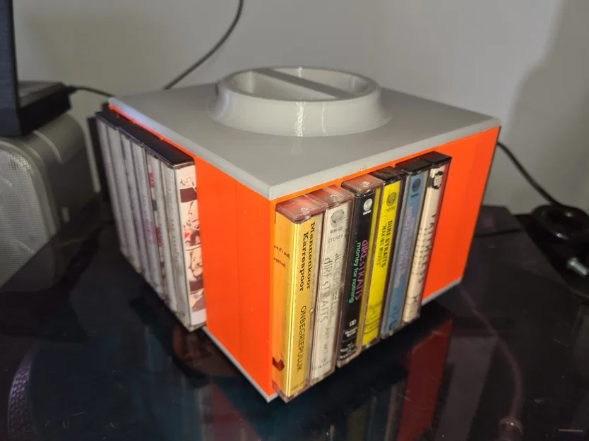 Cassette Carousel - Khay Xoay Đựng Băng Cassette - Image 1