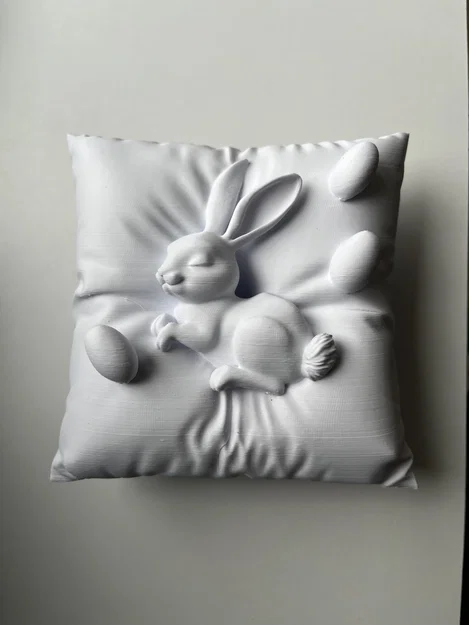Mô hình thỏ Phục sinh đang ngủ trên gối - Image 1