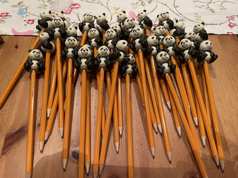 Mô hình gấu trúc Cute Panda gắn đầu bút chì đáng yêu (3D Print) - Image 2