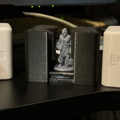 Hộp Đựng Mô Hình Mini