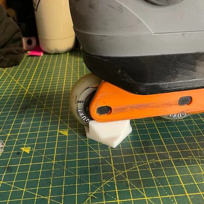 Đế giữ giày trượt patin (Inline Skate Stand) in 3D gọn gàng