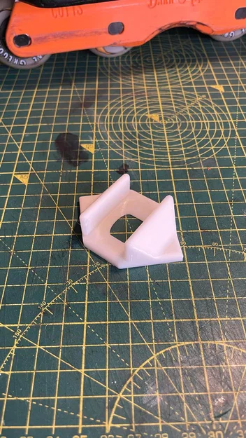 Đế giữ giày trượt patin (Inline Skate Stand) in 3D gọn gàng - Image 3