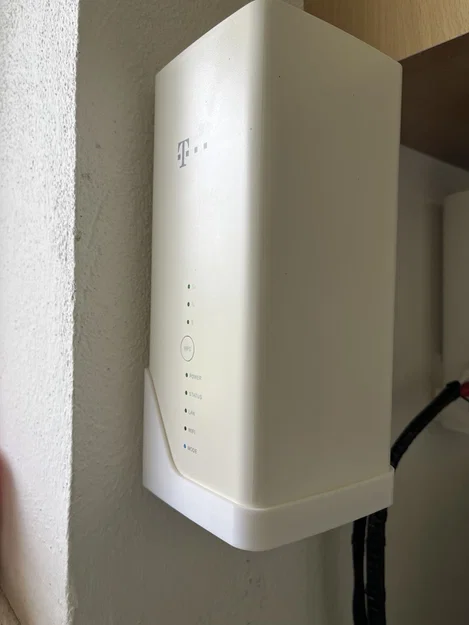 Giá treo tường router Huawei B618s - Giải pháp gọn gàng cho nhà bạn - Image 1