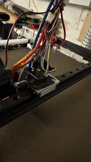 Giá đỡ cảm biến hành trình (End Stop Mount) cho ray trượt MGN12H - Image 1