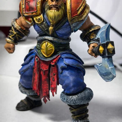 Chiến binh Viking Berserker với cây rìu