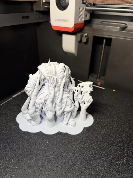 Chiến binh Viking Berserker với cây rìu - Image 3