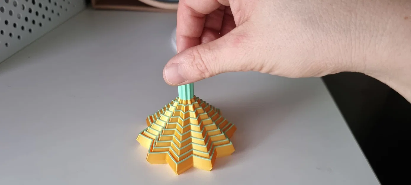 Mô hình ngôi sao thu gọn (Telescopic star fidget) - Image 4