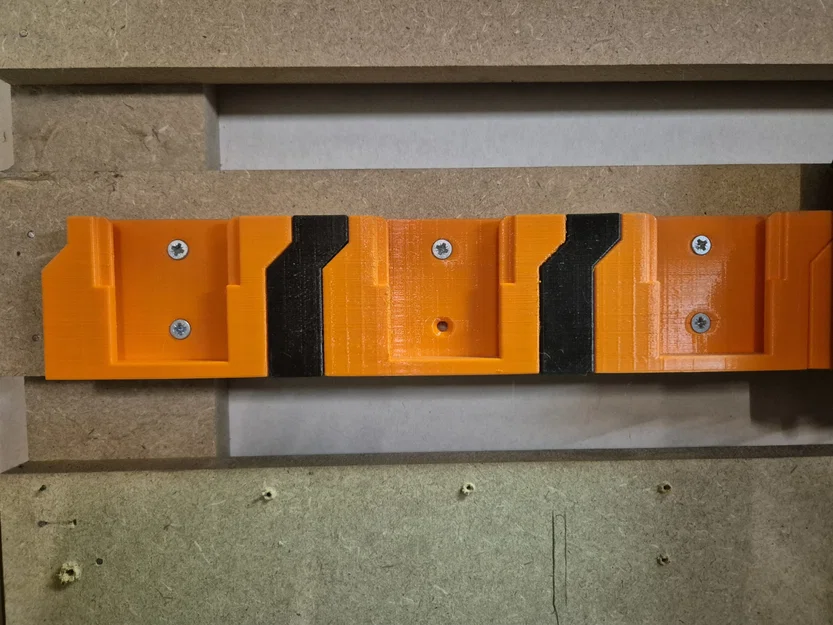 Giá đỡ pin Dewalt đa năng (có tích hợp giá treo máy khoan) - Image 3