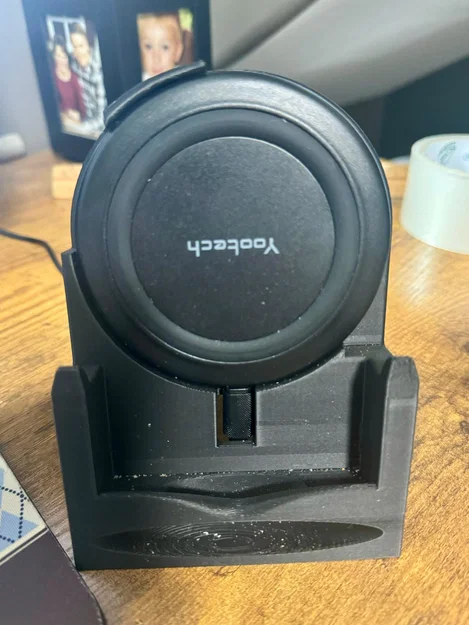 Đế sạc không dây cho iPhone 15 Pro Max - Image 1