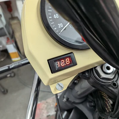 Đế Gắn Đồng Hồ Đo Điện Áp Cho Xe BMW R 80 GS / R 100 GS