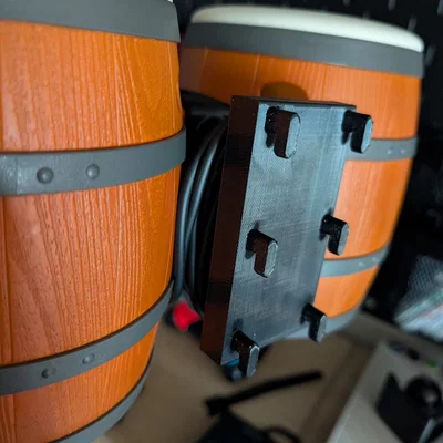 Giá treo tay cầm DK Bongos cho bảng IKEA SKÅDIS tiện lợi