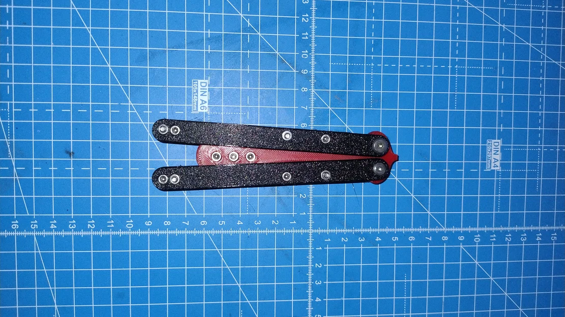 BaseballbatV2 - [Balisong] - Image 1