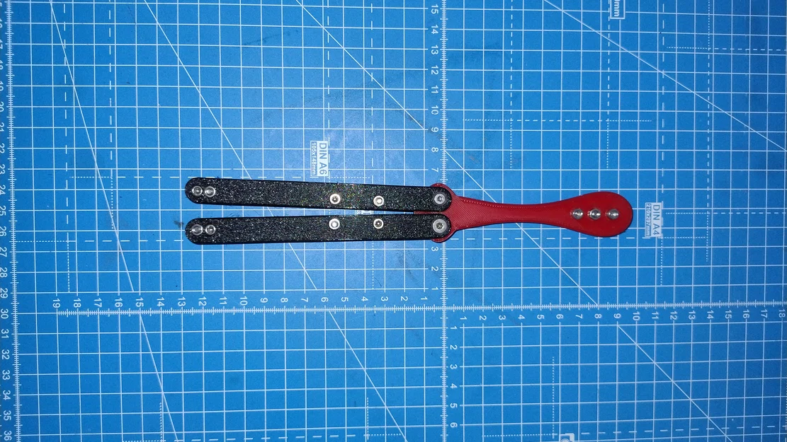 BaseballbatV2 - [Balisong] - Image 2