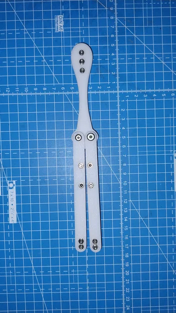 BaseballbatV2 - [Balisong] - Image 3