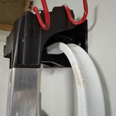 Giá treo tường kết hợp cho thang Hailo và thang gấp