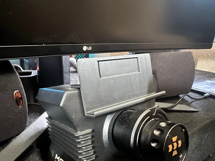 Giá đỡ máy tính bảng cho đế vô lăng MOZA R5 (Sim Racing Mount) - Image 3