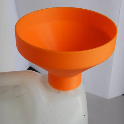 Phễu vặn ren cho can 5 lít