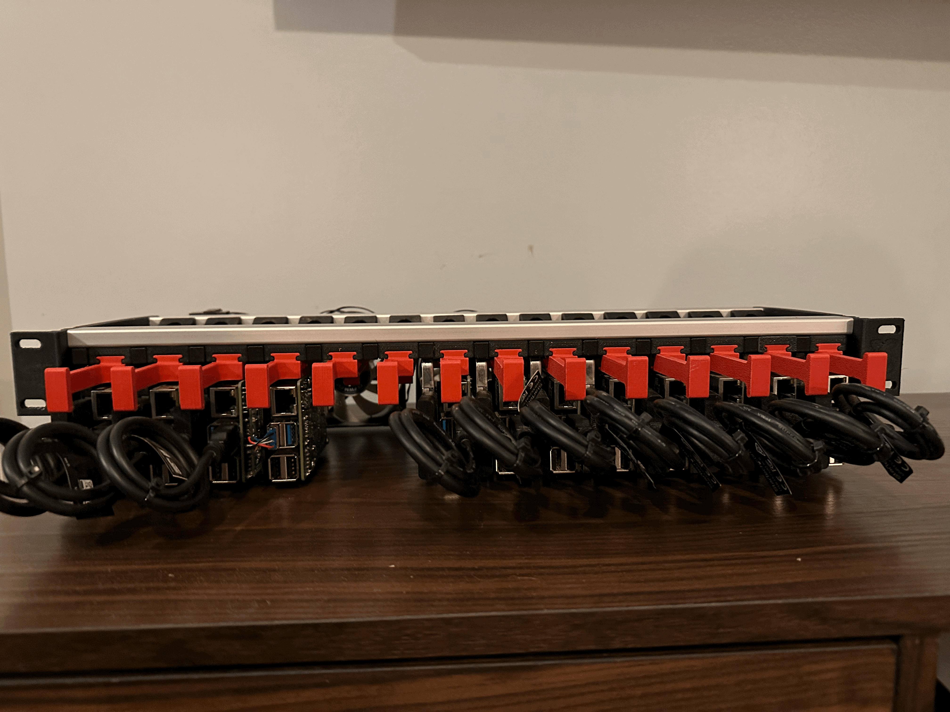 Khung Rack gắn Raspberry Pi