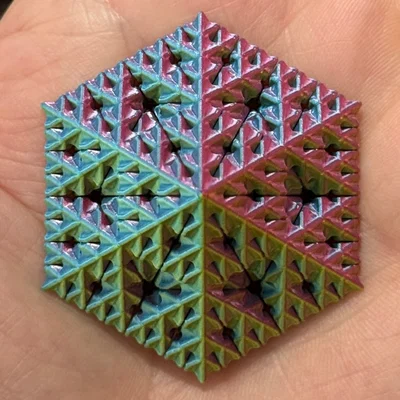 Kim tự tháp Fractal Sierpiński Snowflake - Cấp độ 3 (Vase Mode)