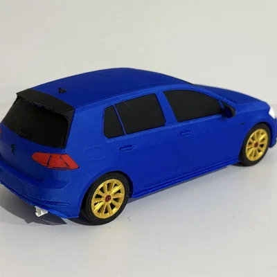 Mô hình xe VW Golf R tỷ lệ 1:24 sắc nét cho người yêu thích 3D