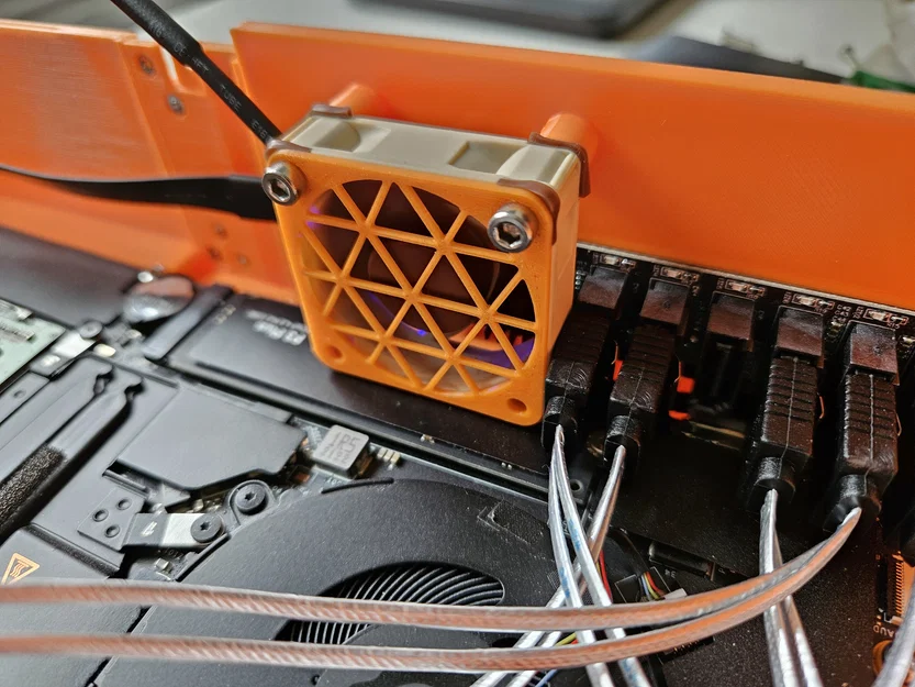 Server NAS/Media Framework 13 có pin dự phòng - Image 6