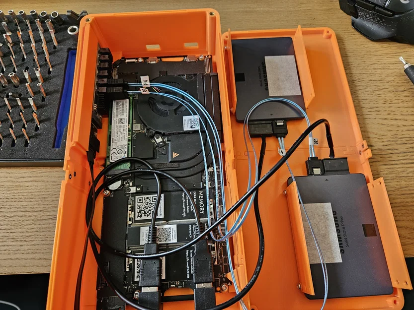 Server NAS/Media Framework 13 có pin dự phòng - Image 17