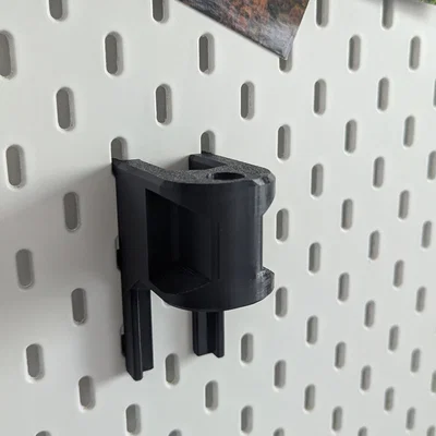 Ngàm gắn đèn IKEA Tertial lên bảng Skadis (Góc 0 độ)