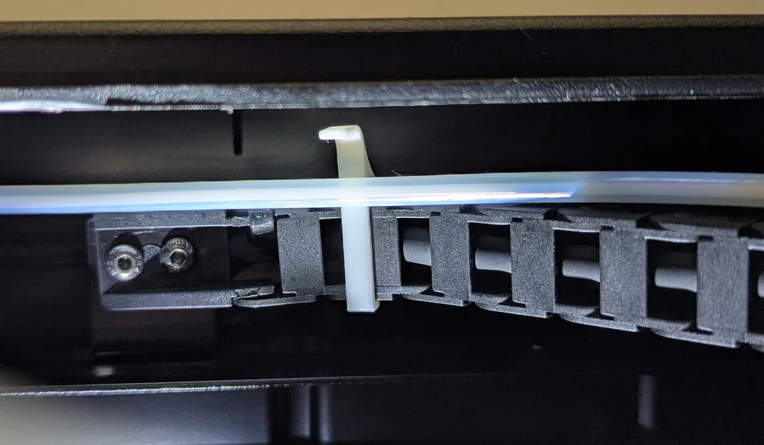 Phụ kiện kẹp giữ ống Bowden cho máy in 3D QIDI Q1 Pro - Image 2