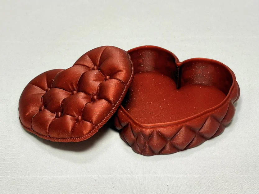 Hộp Đựng Đồ Hình Gối Trái Tim (Pillow Heart Trinket Box) - Image 1
