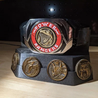 Đế trưng bày Legacy Morpher và đồng xu