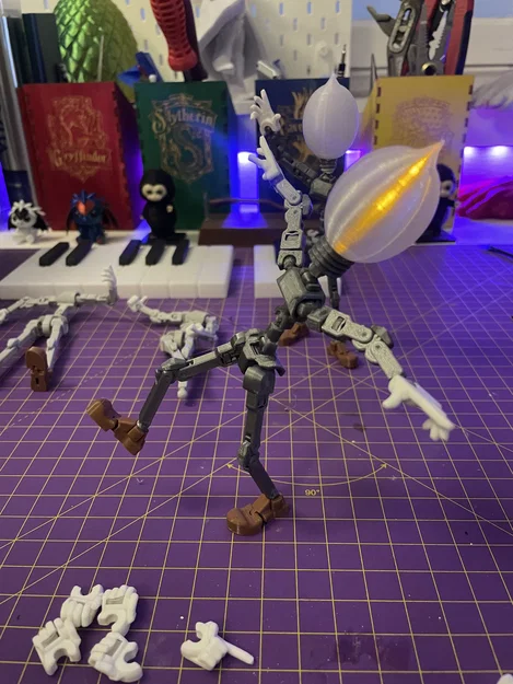 Helferlein 13 - Chú Robot nhỏ giúp việc / Bóng đèn nhỏ - Image 4