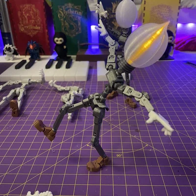 Helferlein 13 - Chú Robot nhỏ giúp việc / Bóng đèn nhỏ
