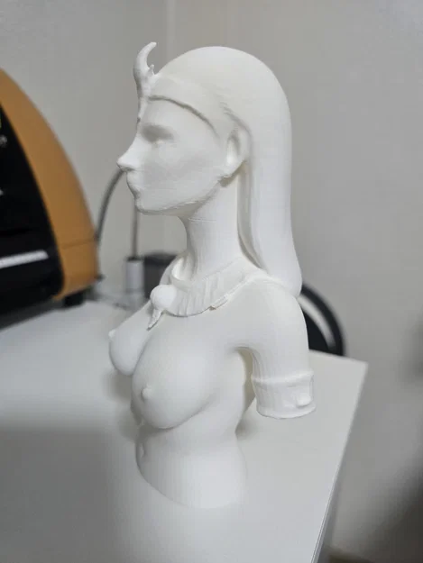 Mô hình tượng bán thân Nữ hoàng Cleopatra trang trí tinh xảo - Image 4