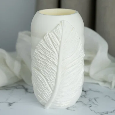 Bình hoa Feather Bloom Vase - Nơi vẻ đẹp tự nhiên gặp gỡ sự thanh lịch