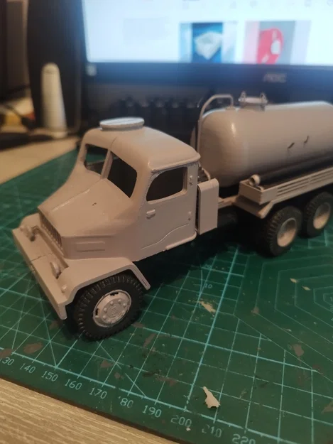 Mô hình xe tải bồn V3S cổ điển (3D Printed Model) - Image 2