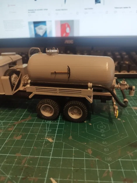 Mô hình xe tải bồn V3S cổ điển (3D Printed Model) - Image 10