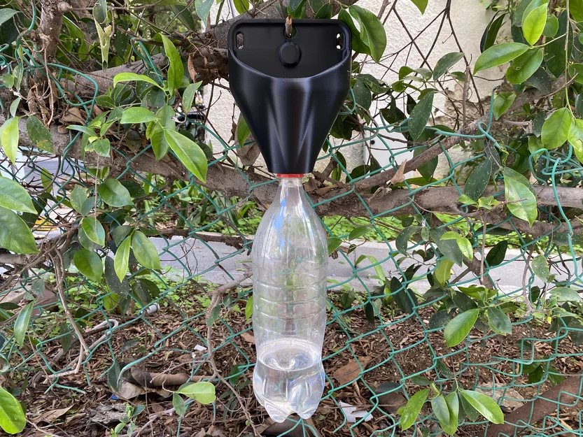 Bồn tiểu di động DJ PeeMix – Vẫn giữ nhiệt trên sàn diễn ngay cả khi cần 'giải quyết nỗi buồn'! - Image 4