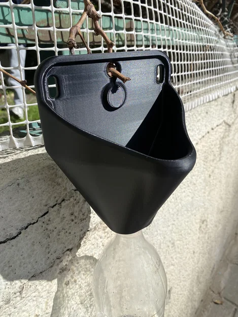 Bồn tiểu di động DJ PeeMix – Vẫn giữ nhiệt trên sàn diễn ngay cả khi cần 'giải quyết nỗi buồn'! - Image 10