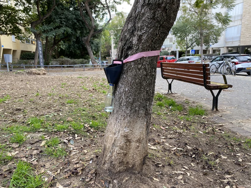 Bồn tiểu di động DJ PeeMix – Vẫn giữ nhiệt trên sàn diễn ngay cả khi cần 'giải quyết nỗi buồn'! - Image 18