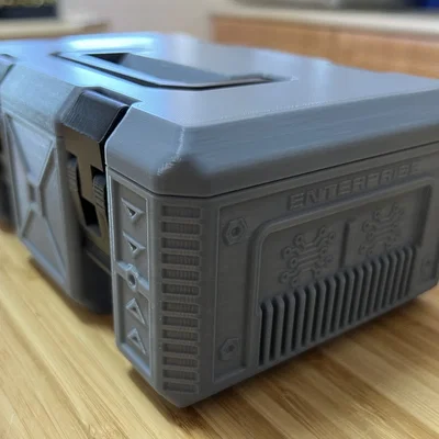 Thùng Đựng Đồ Sci-Fi Crate Enterprise
