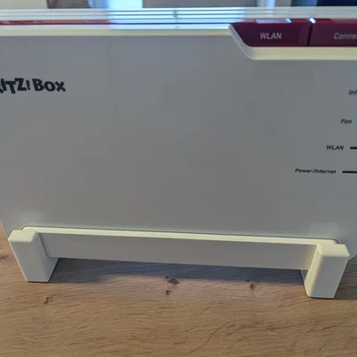 Giá treo tường cho Fritz!Box 5690 Pro