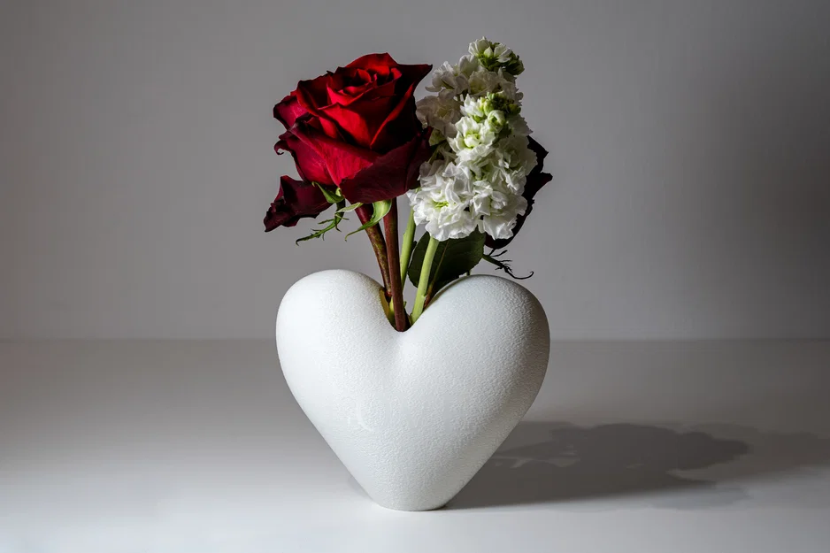 Bình hoa hình trái tim (Heart Vase) - Image 1