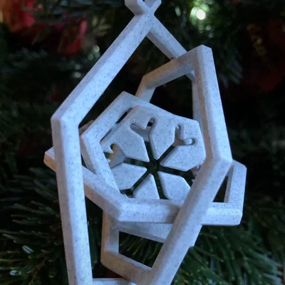 Đồ trang trí cây thông 3D Hexa Gyro dạng xoay đẹp mắt